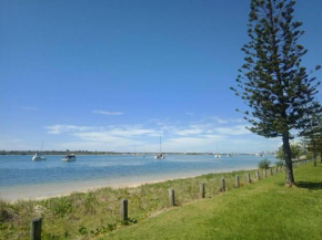 Family Friendly - Get Togethers, Surfers Paradise